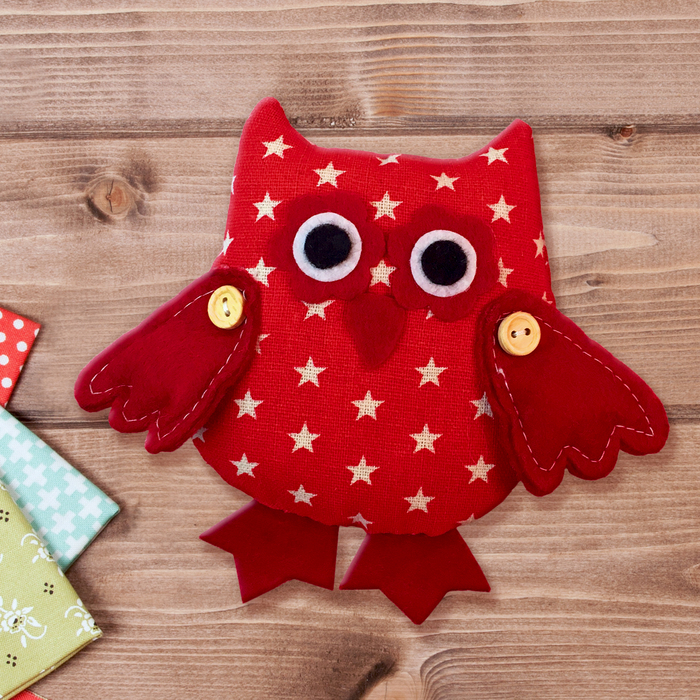 Набор для создания подвесной игрушки из ткани "Сова в звездах"