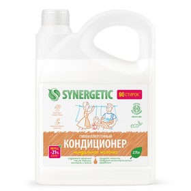 Кондиционер-ополаскиватель для белья Synergetic "Миндальное молочко" биоразлагаемый, 2,75 л