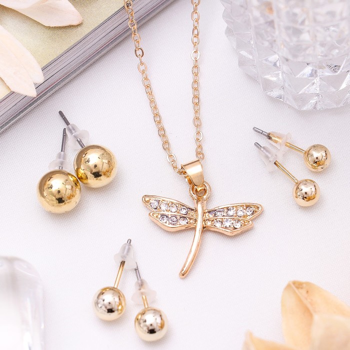 Гарнитур 4 предмета: серьги (3 пары), кулон "Стрекоза", цвет белый в золоте, 45см