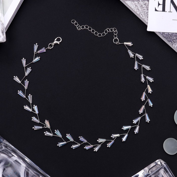 Колье "Цветущая дорожка", цвет белый в золоте