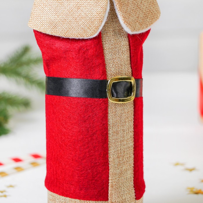 Одежда на бутылку "Новогодний наряд" цвет красный