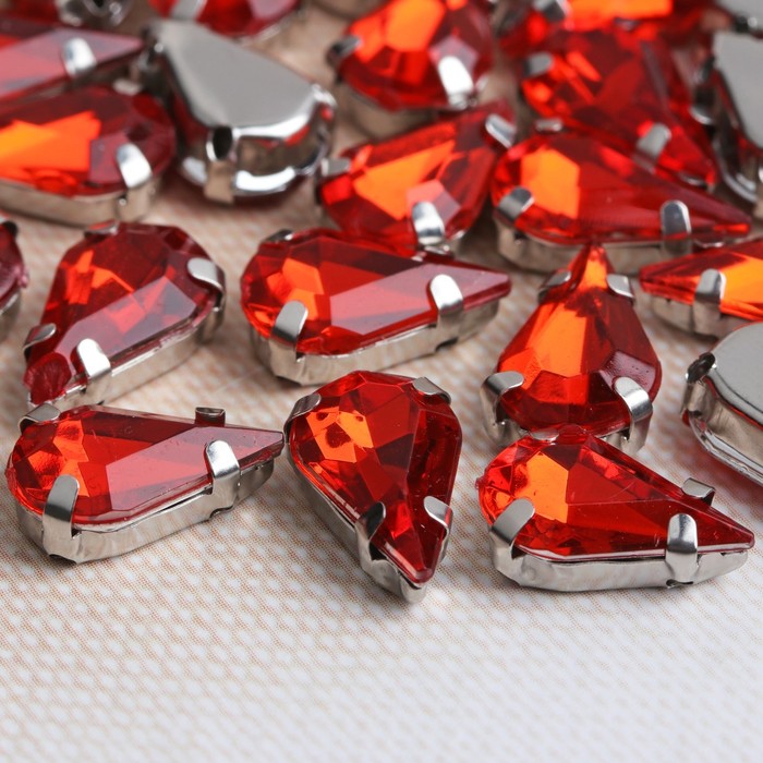 Стразы пришивные в оправе "Капля", 50шт, цвет красный