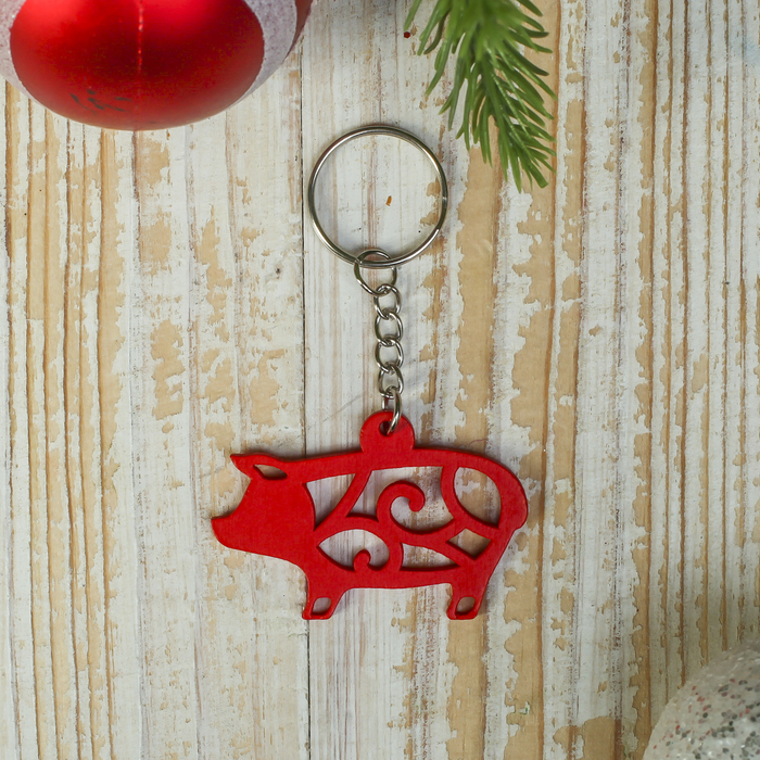 Брелок дерево "Поросёнок ажурный" 4,5х3 см