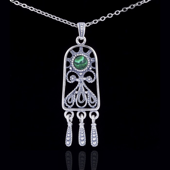 Кулон "Краса", цвет зелёный в чернёном серебре