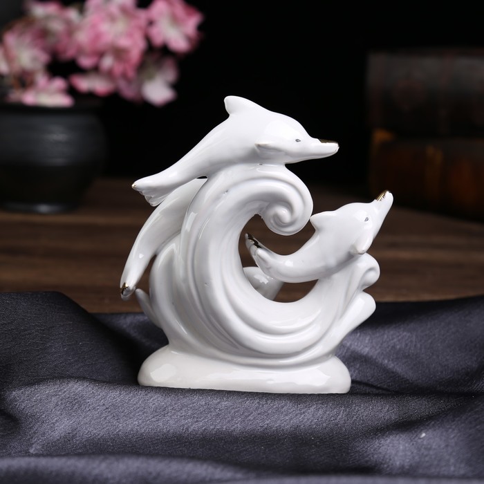 Сувенир керамика "Четыре белых дельфина" 14х12х6,5 см