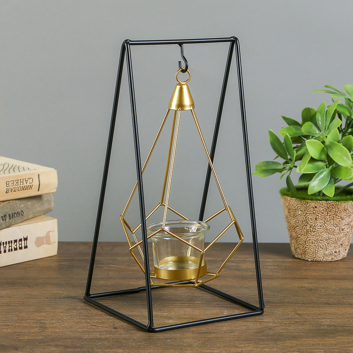 Подсвечник металл 1 свеча "Пирамида в треугольнике" 26х13х13 см