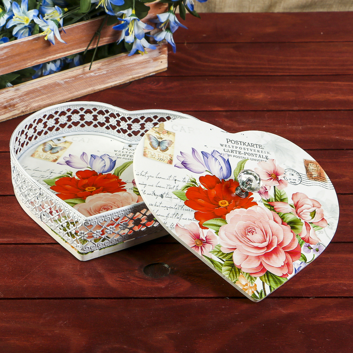 Шкатулка дерево, металл "Букет цветов" сердце 8х21х21 см