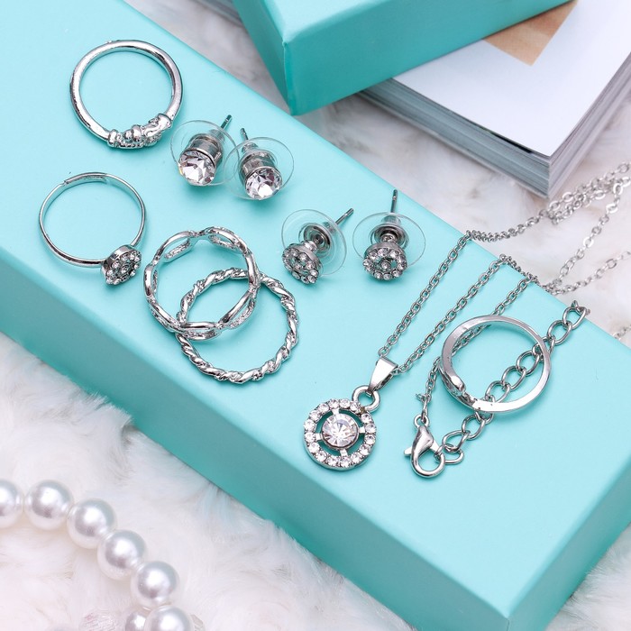 Набор 8 предметов: серьги (2 пары), кольцо (5 шт), кулон "Круг", цвет белый в серебре