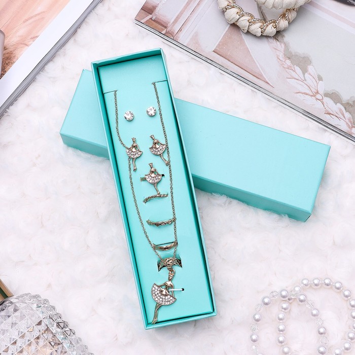 Набор 8 предметов: серьги (2 пары), кольцо (5 шт), кулон "Балерина", цвет белый в золоте