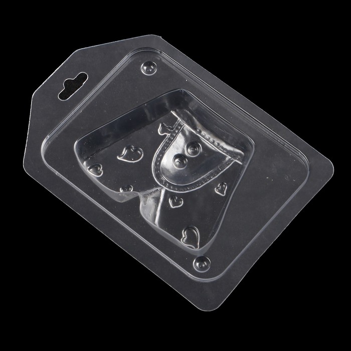 Пластиковая форма для мыла "Трусы в сердечко" 9 см