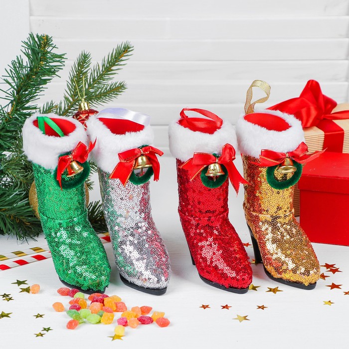 Конфетница "Сапожок" с рождественским веночком, цвета МИКС