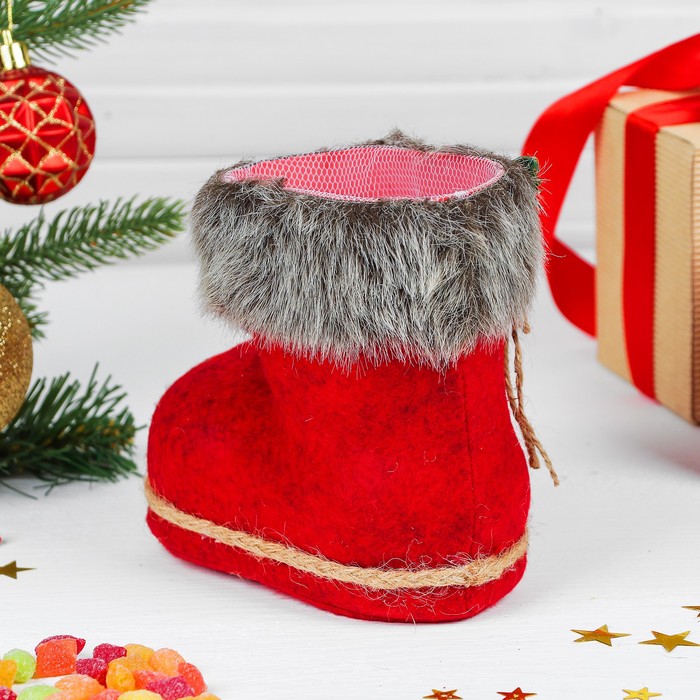 Конфетница "Сапожок" красный с бантиком, на завязках, вместимость 400 г