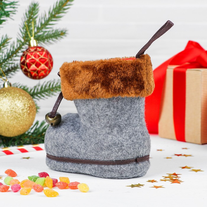 Конфетница "Сапожок" серый с бубенцами, вместимость 300 г