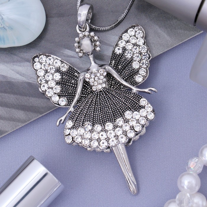 Кулон "Девочка" фея, цвет бело-серый в серебре, 72 см