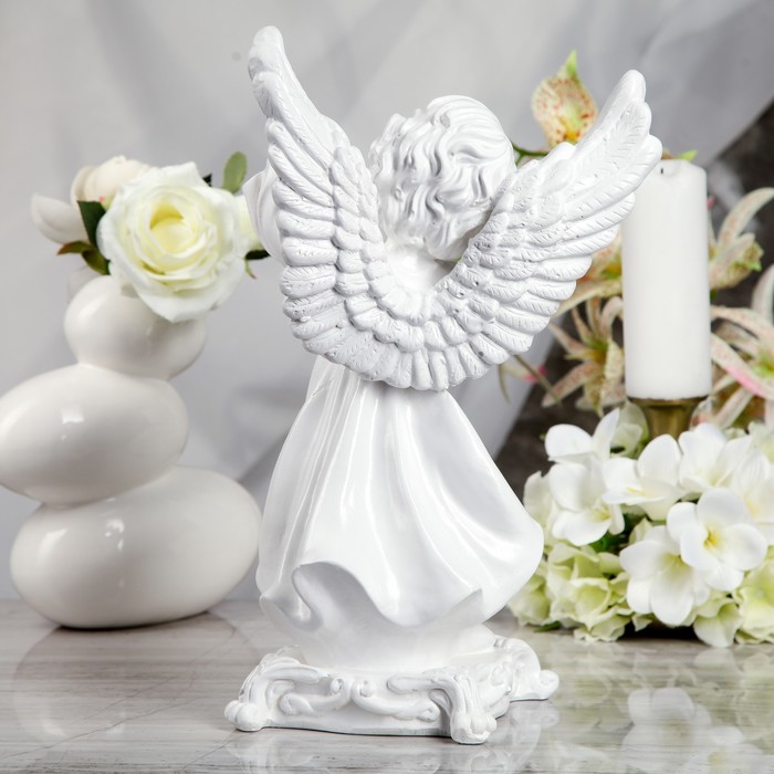 Статуэтка "Ангел с фонарём" белая