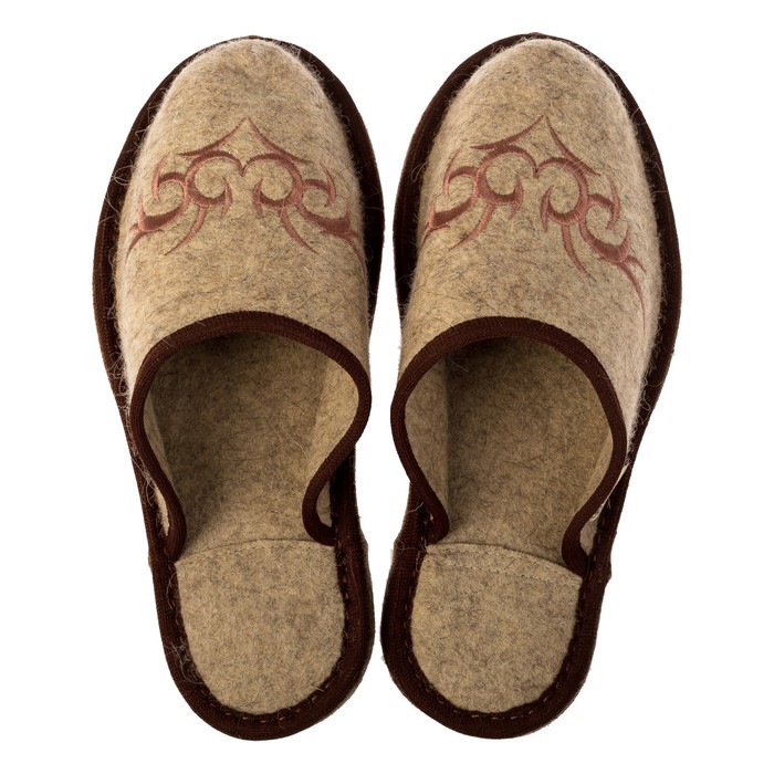 Пантолеты войлочные с вышивкой женские арт. Т-37 (серый) (р. 43)