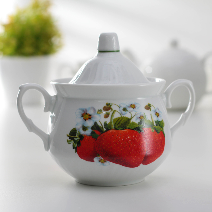 Сахарница 450 мл "Кирмаш. Клубника"