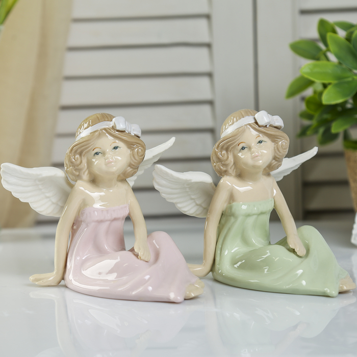 Сувенир керамика "Девочка-ангел в цветном платье сидит" МИКС 11,7х14,3х12 см
