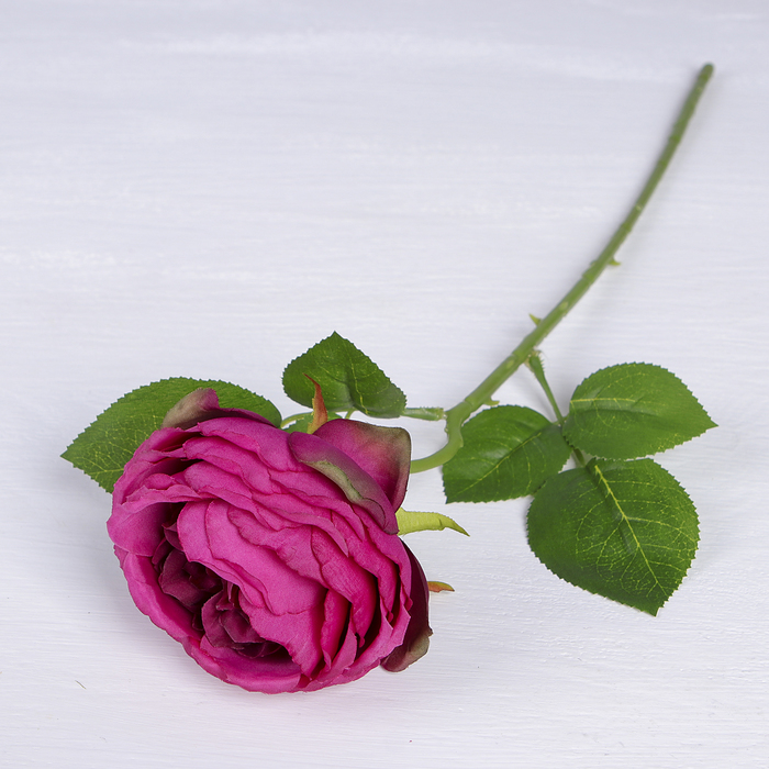 Цветы искусственные "Роза Пьяно" 8*45 см, малиновый