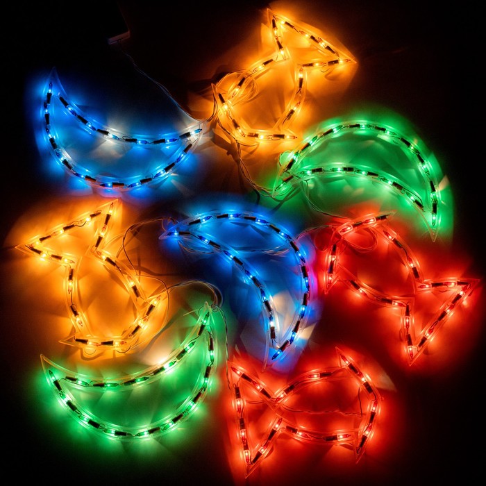 БАХРОМА, Ш:2,3м,В:0,25, "Звезда и фонарь" 8 фигур Н.Б. 120 ламп,к. 8р,МУЛЬТИ