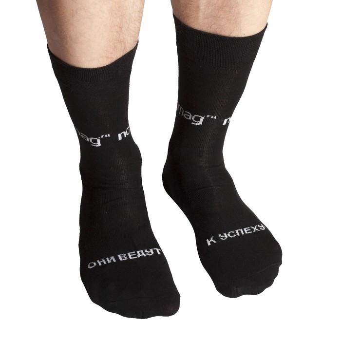 Носки в консервной банке ТРИО "Для лучшего директора" (носки мужские, цвет черный)