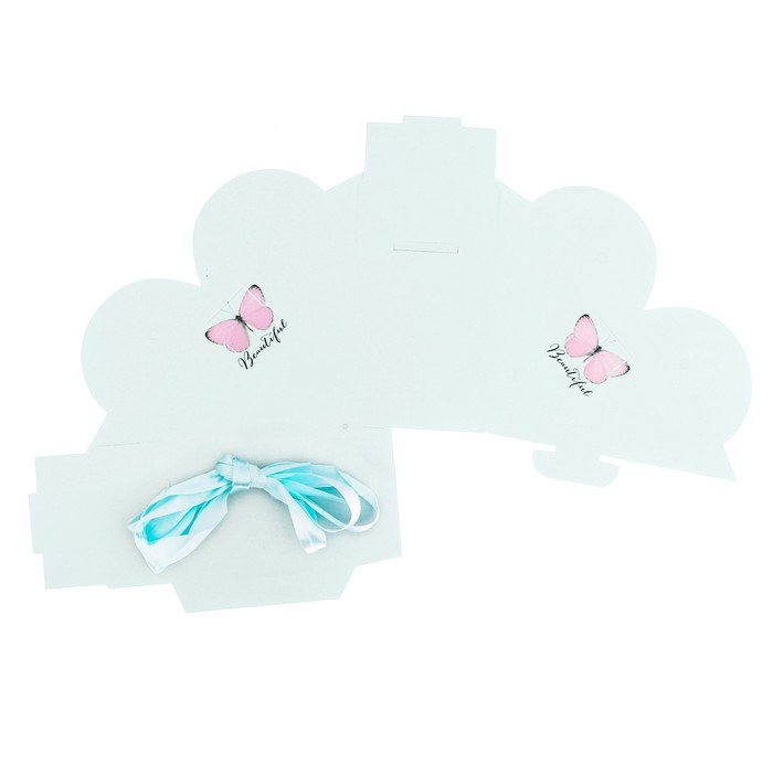 Коробка-сердце складная с лентами «Самой прекрасной», 20 × 16 × 9 см