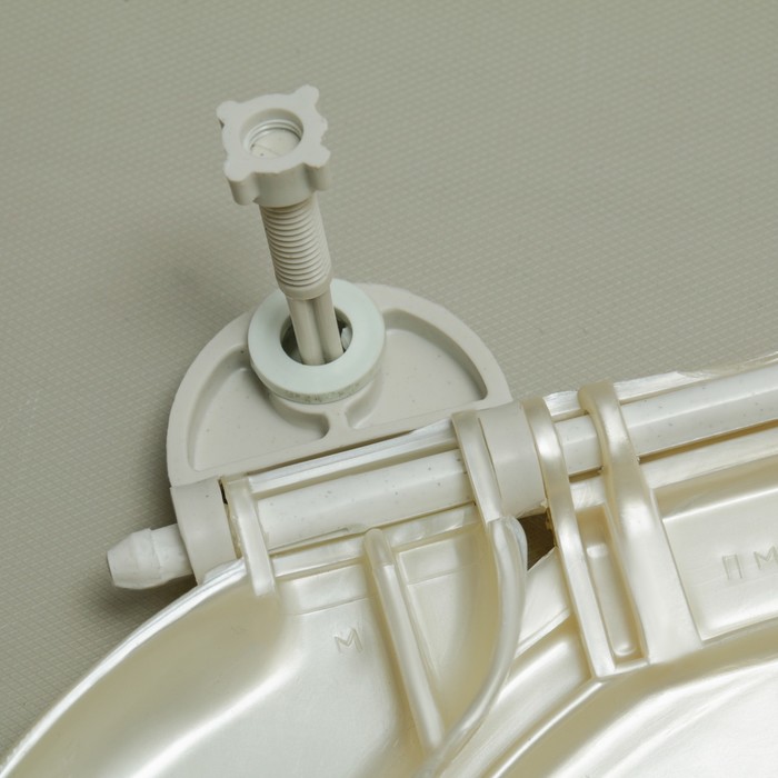 Сиденье для унитаза, цвет белый перламутр