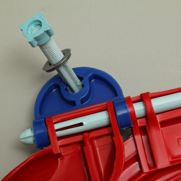 Сиденье для унитаза, цвет красный