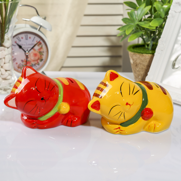 Копилка керамика "Спящий котик с колокольчиком на шее" МИКС 10х15,5х10 см