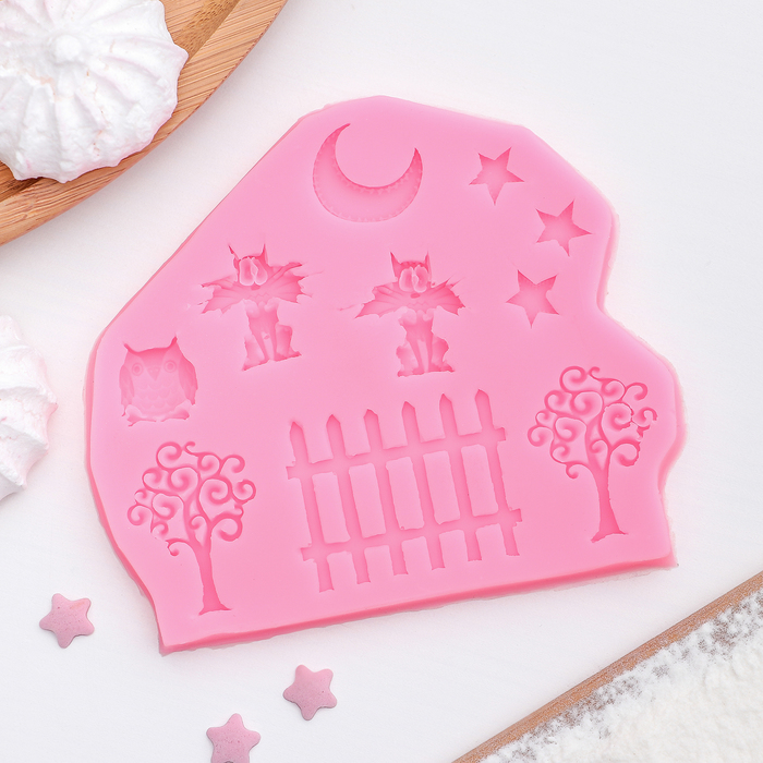 Молд 10х9х0,5 см "Ночь, коты, заборчик"