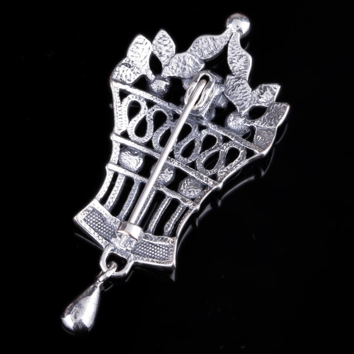 Брошь "Тури", цветная в чернёном серебре