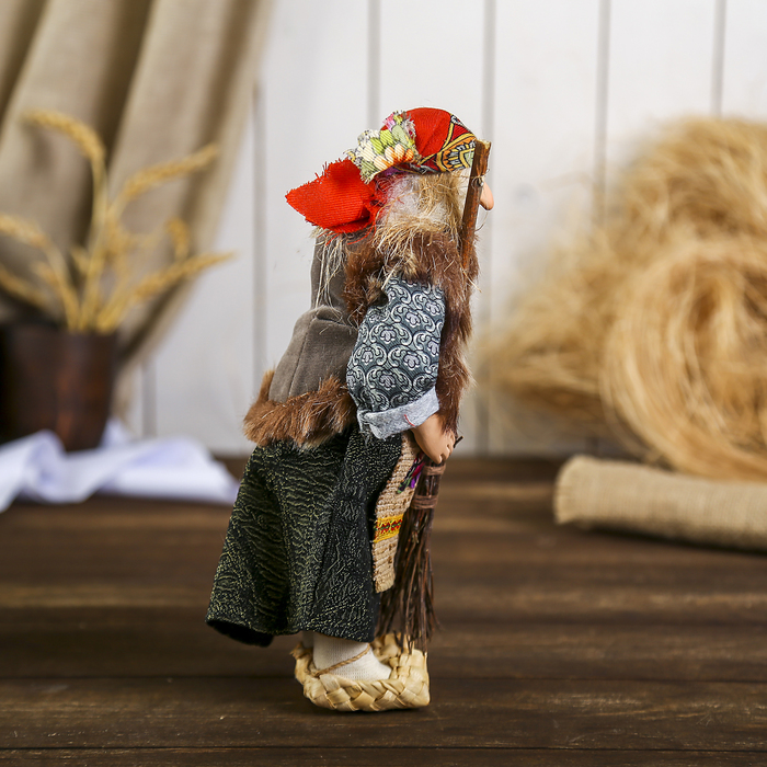 Сувенирная кукла "Баба Яга" 27 см МИКС