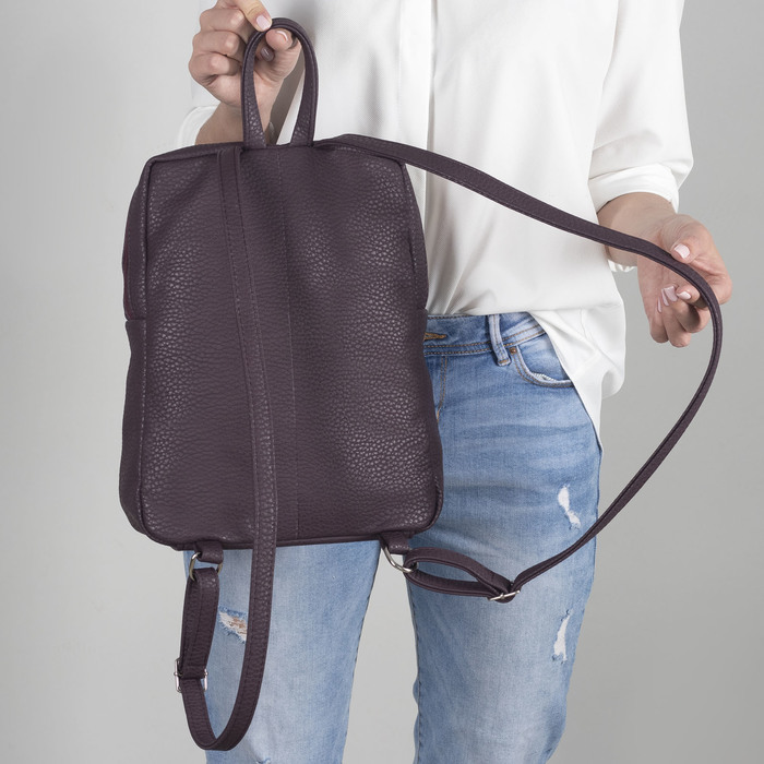 Сумка-рюкзак женская, отдел на молнии, 2 наружных кармана, металлик бордо