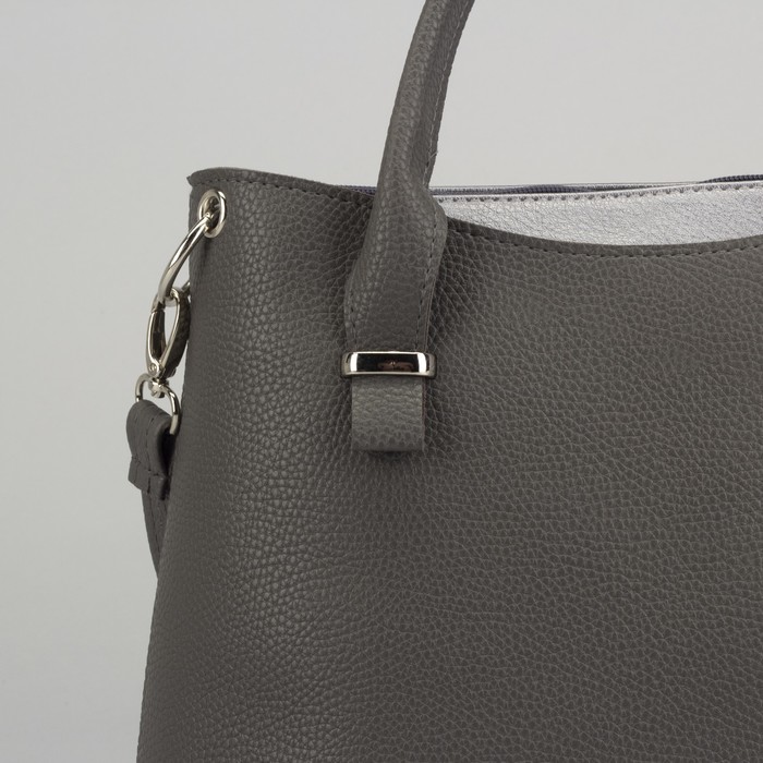 Сумка женская, отдел на молнии, наружный карман, цвет серый/серебро