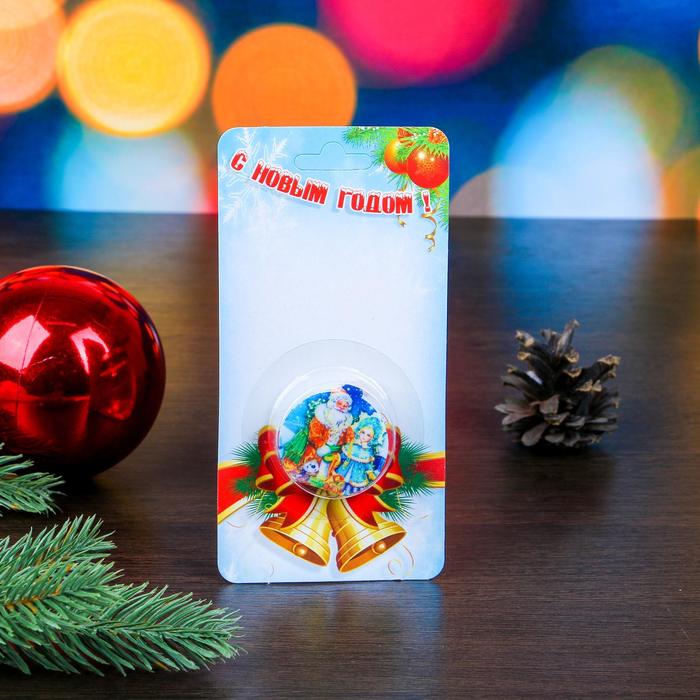 Свеча-медальон "Дед Мороз и Снегурочка" 4х4см