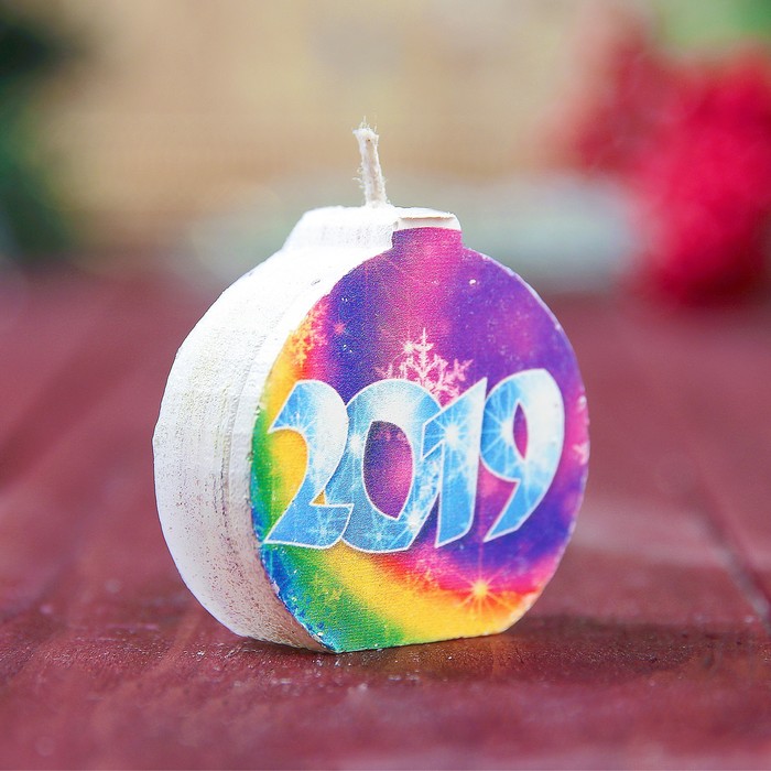 Свеча-медальон " Новый год. 2019 ", 4х4см