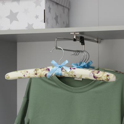 Вешалка для одежды мягкая «Розочки», размер 44-48, цвет бежево-сиреневый