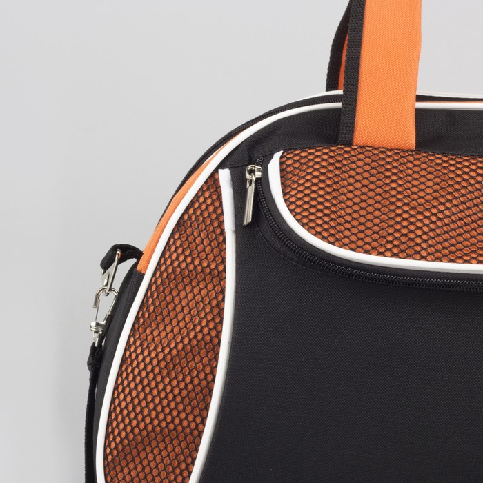 Сумка спортивная, отдел на молнии, наружный карман, регулируемый ремень, цвет чёрный/оранжевый