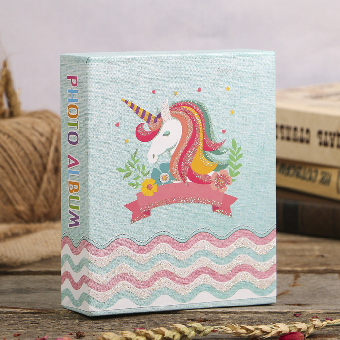 Фотоальбом на 40 фото 10х15 см "Единорог и волна" блёстки, в коробке МИКС 17х14х5 см