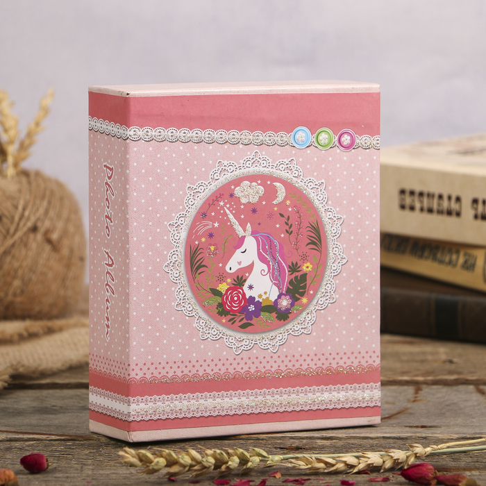 Фотоальбом на 40 фото 10х15 см "Единорог и горошек" блёстки, в коробке МИКС 17х14х5 см