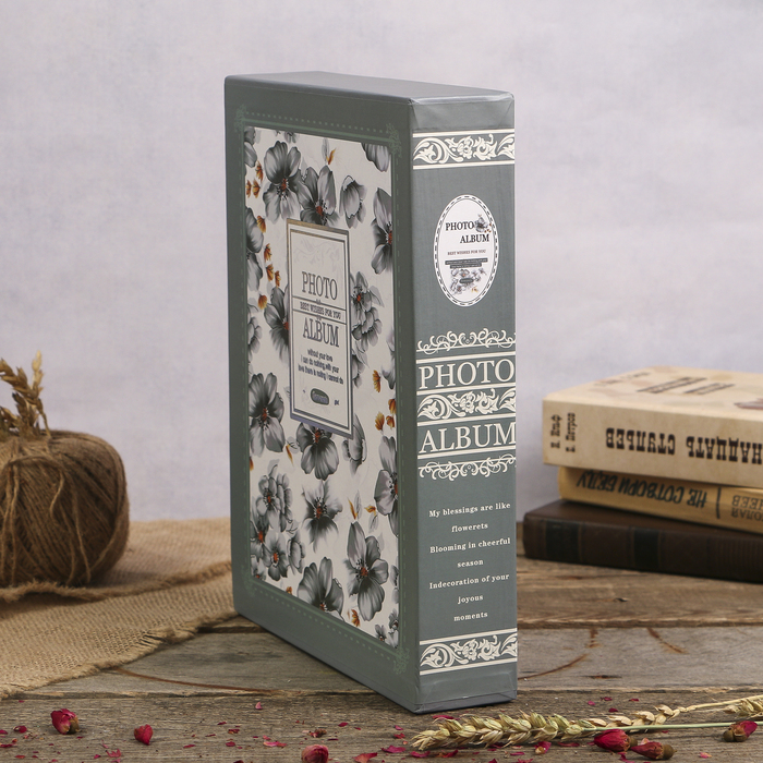 Фотоальбом на 100 фото 13х18 см "Россыпь цветов" в коробке МИКС 29,3х23,5х5,7 см