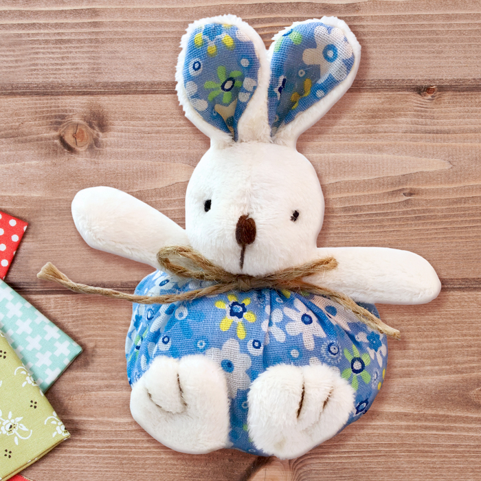 Набор для создания подвесной игрушки из меха "Зайчик", цвет голубой