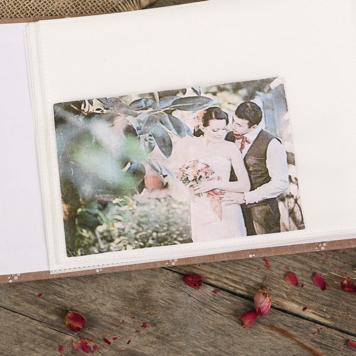 Фотоальбом на 100 фото 10х15 см "Девочка с цветами" текстиль в коробке 17,5х25,5х4 см