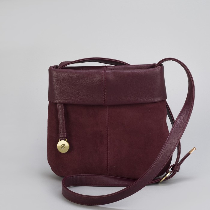 Сумка женская, замша, отдел с перегородкой на молнии, наружный карман, регулируемый ремень, цвет бордовый