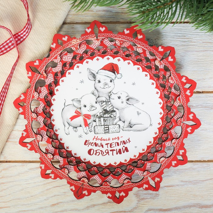 Тарелка деревянная "Время объятий", d=18 см