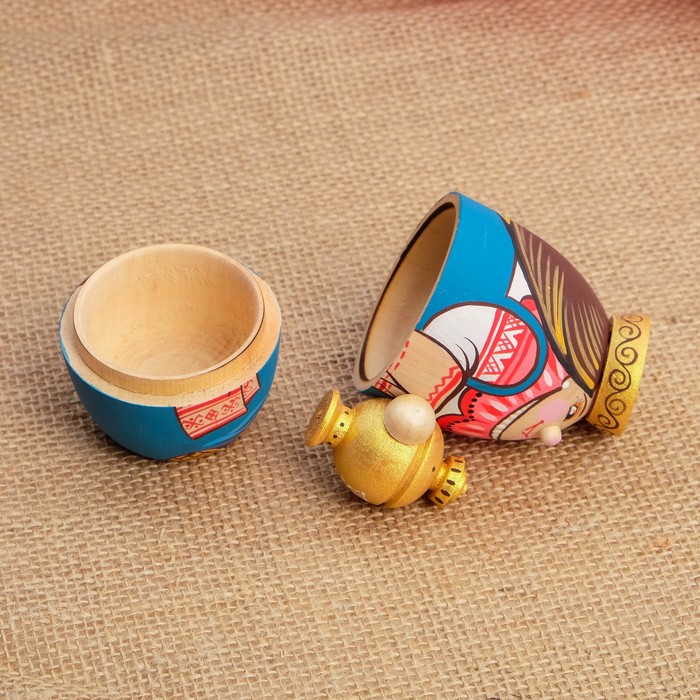 Шкатулка-матрёшка "Чаёвница", 10х7х4,5 см