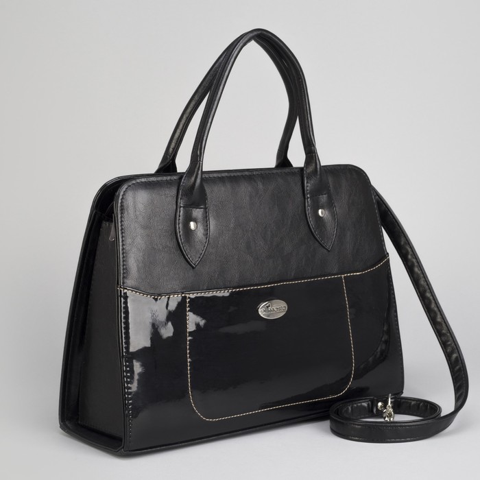 Сумка женская, отдел на молнии, 2 наружных кармана, длинный ремень, цвет чёрный