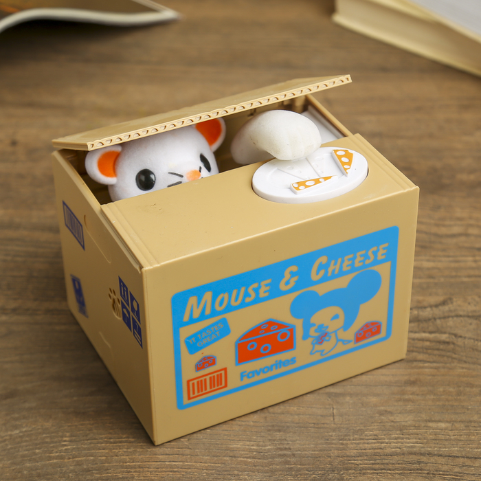 Копилка пластик "Мышка, прятающая монетки" от 2АА звук 9,5х12х10 см