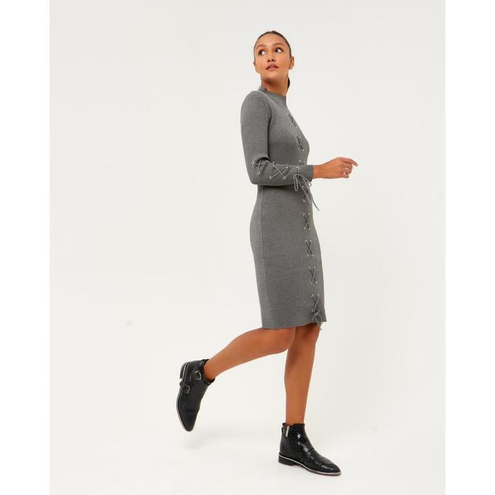 Платье вязаное шнуровка, р.42, цв. серый,