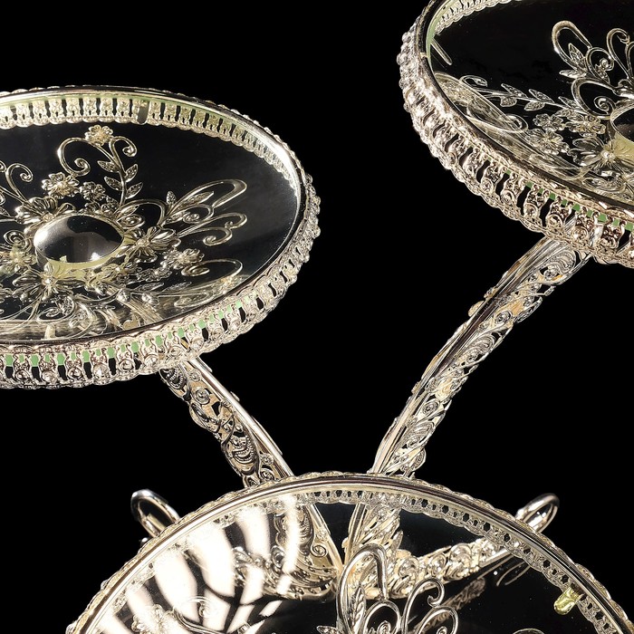 Менажница «Венеция», трехуровневая, 39×39×30 см, стекло, металл